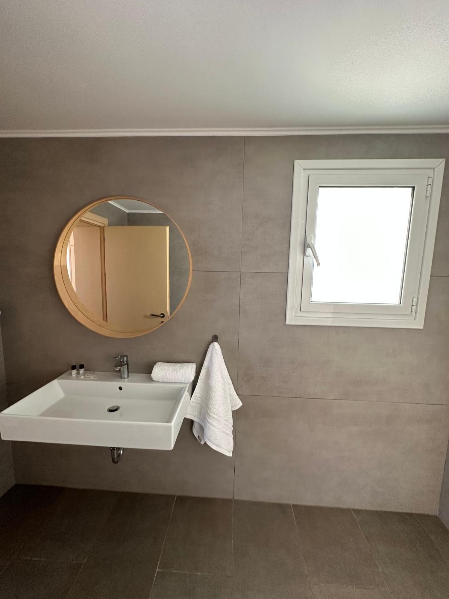 Dima Vista Hotel Dhërmi Kültér fotó